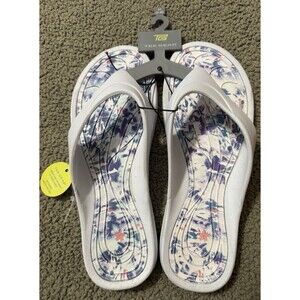 Tek Gear Aquifer flip flops sandals slides NWT womens M 7-8 white floral